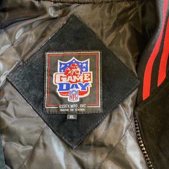 Tampa Bay Buccaneers bomber jacket - Picture 4 of 5